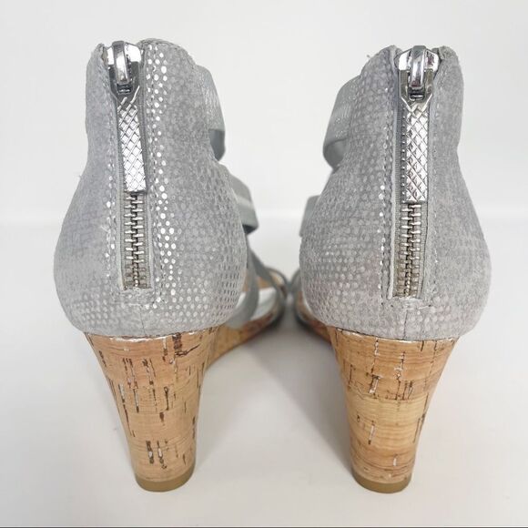 Donald J Pliner Jemi Strappy Wedge Sandal Silver Size 7.5 - Picture 4 of 10